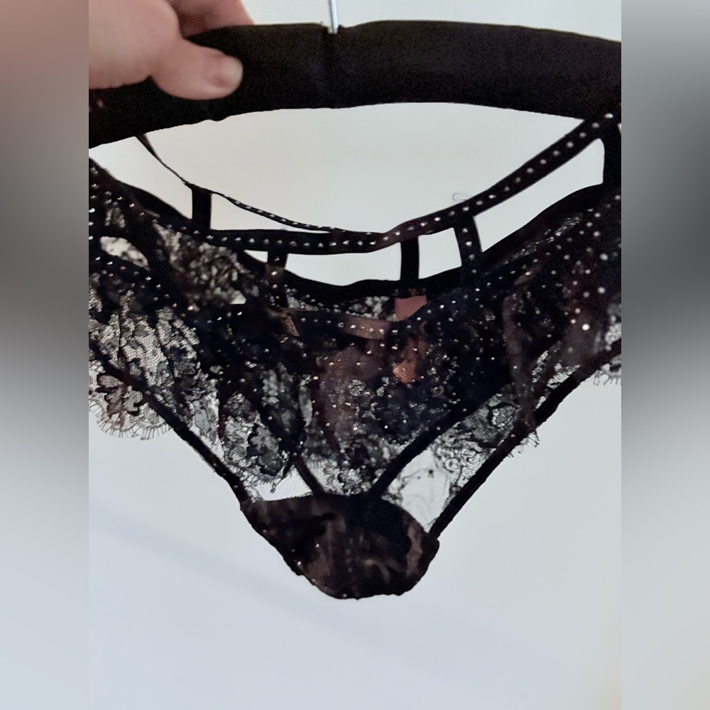 Agent Provocateur Black Swarovski Crystal Lace Bra & SZ-3 Panty, LIMITED EDITION - Picture 10 of 11